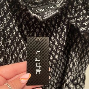 City Chic dress, Size XL 22, ruched top with off the shoulder sleeves